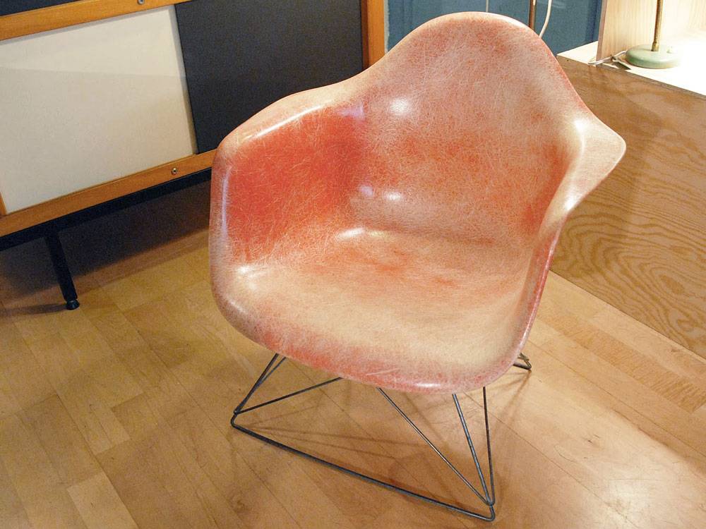 eames-zenith-salmon-cradle odile vintage vevey