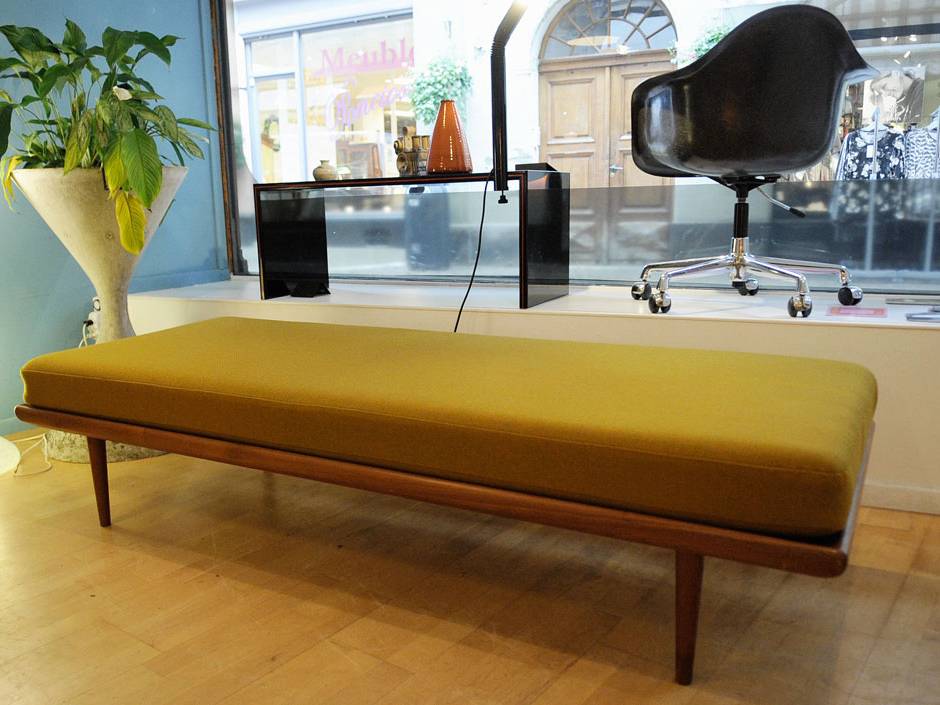 daybed-hvidt-moutarde-minerva odile vintage vevey