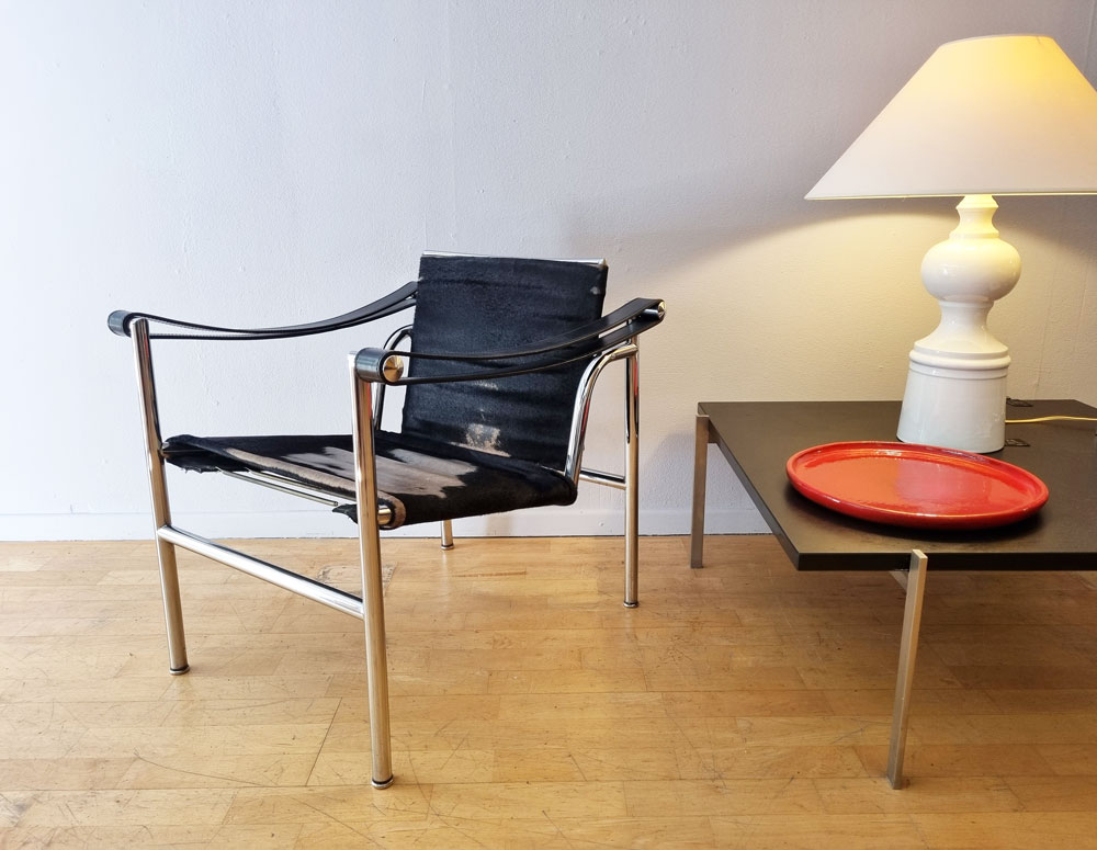 lc1-perriand corbusier cassina 1960 galerie odile vevey