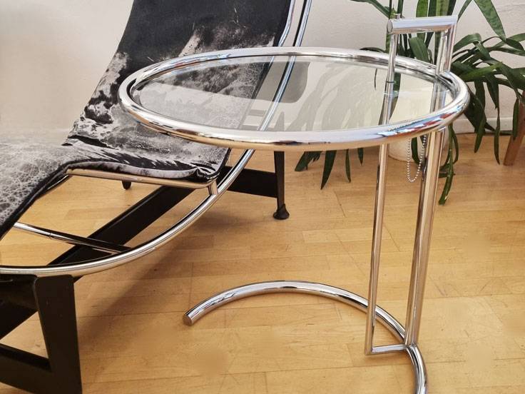 adjustable-table-eileen-gray-classicon galerie odile vevey
