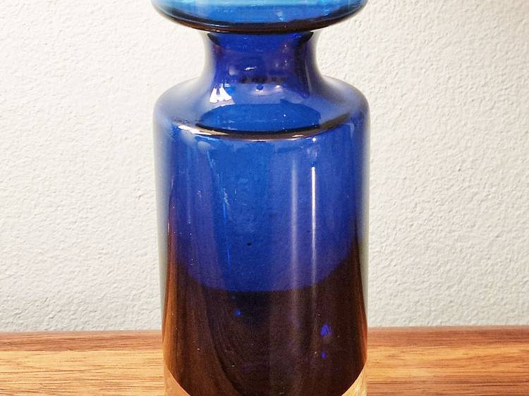 vase-bleu-riihimaki-aladinvase-bleu-riihimaki-aladin galerie odile vevey