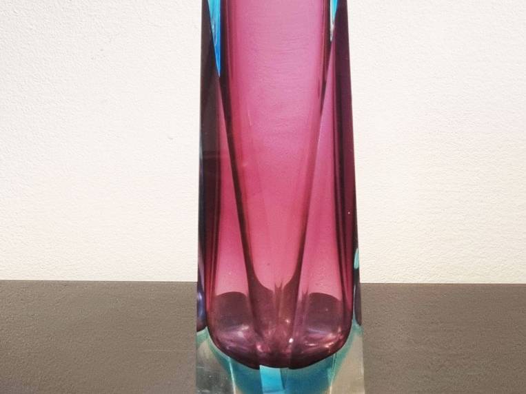 vase-faceté-murano-rose-turquoise galerie odile vevey