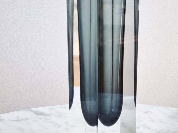 vase-mandruzzato-gris-fumé galerie odile vevey