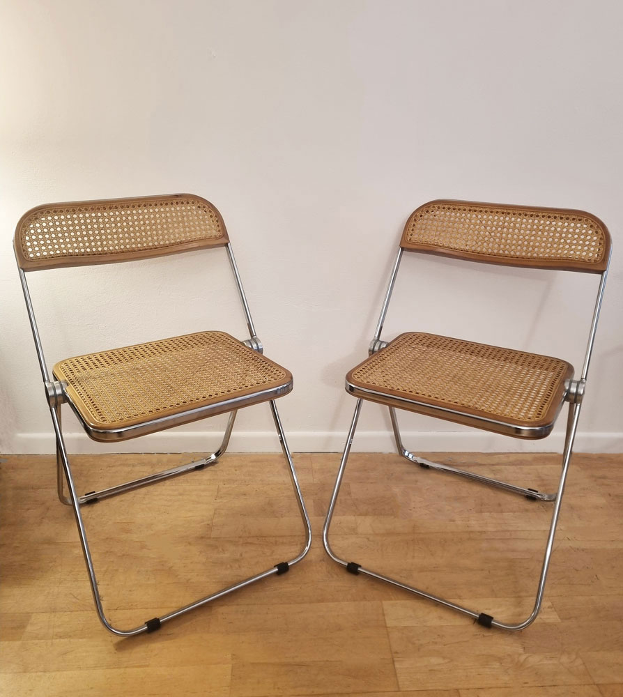 2-chaises-plia-cane-piretti-galerie odile vevey