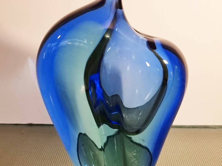 vase-zelezny-brod-bleu-vert-face- galerie odile vevey